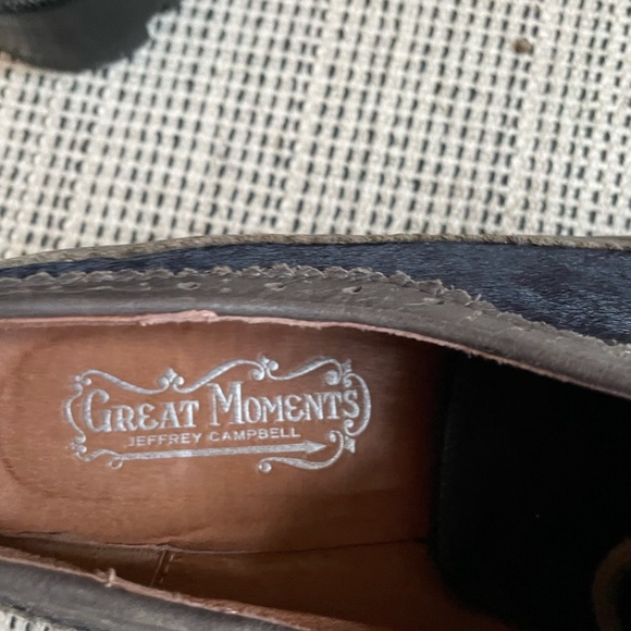 Sz 10 Great Moments by Jeffrey Campbell oxfords Gray leather and black calf fur - Picture 3 of 4